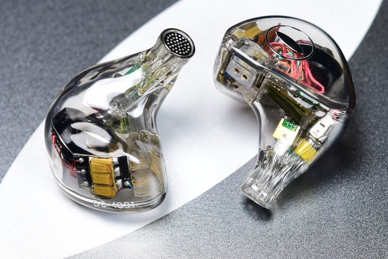 超高完成度才是旗舰本色，一机难求的圣弦耳机黑加仑BC-1891试听