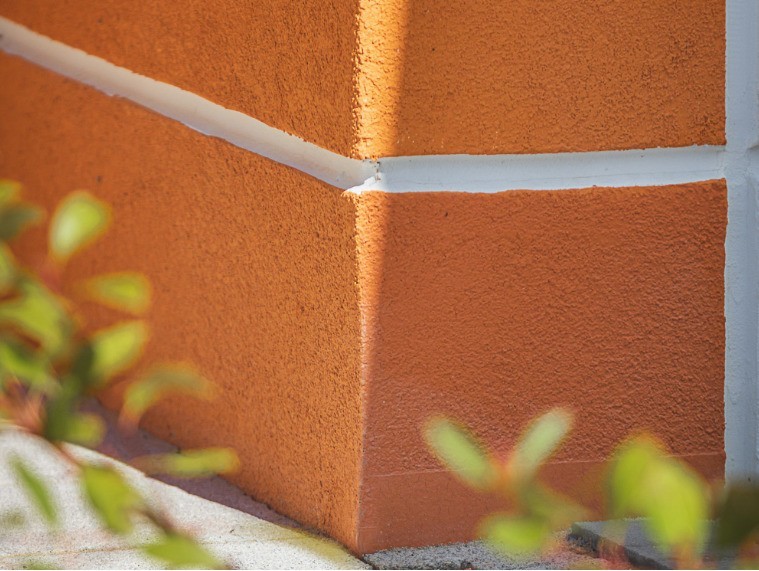 选择德爱威建筑涂料，打造高品质建筑墙面