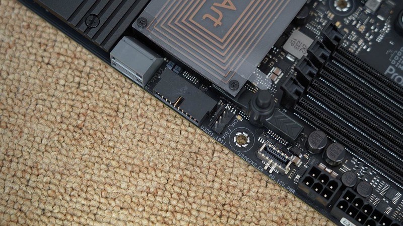 天命人来袭，实测验证9700X、14700K谁更适合游戏&黑神话悟空海景房主机分享