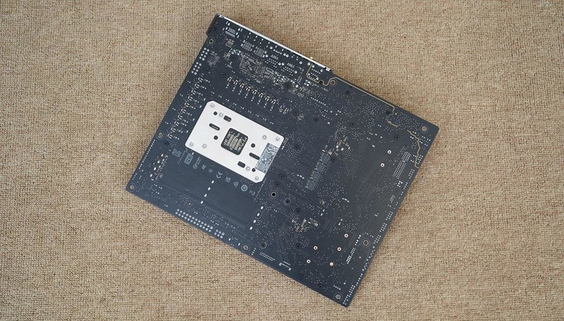 天命人来袭，实测验证9700X、14700K谁更适合游戏&黑神话悟空海景房主机分享