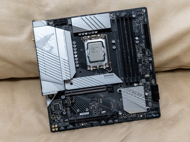 不负雕牌之名，技嘉雪雕B660M AORUS PRO AX DDR4雪雕主板测评