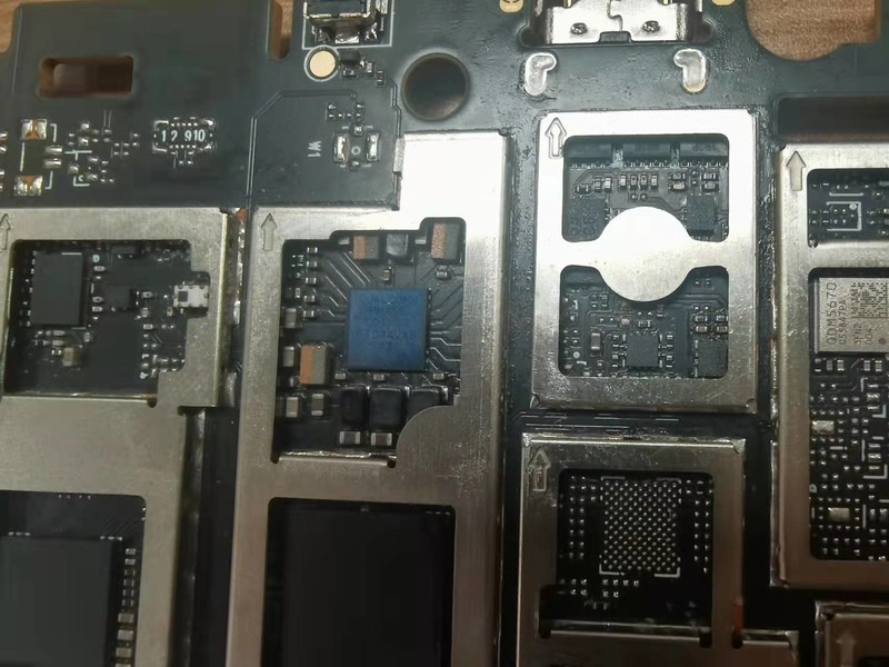 品速5G路由器拆机测评