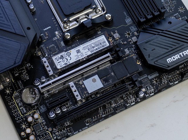 核显战未来？B650M迫击炮主板DDR5内存超频实测