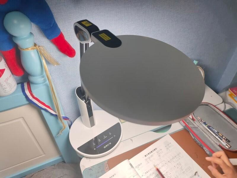 护眼台灯真的护眼吗？揭露台灯怎么选的小秘密