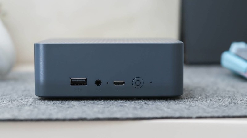 没有任何存在感的电脑！巴掌大小跑分百万，7735HS处理器售一千多