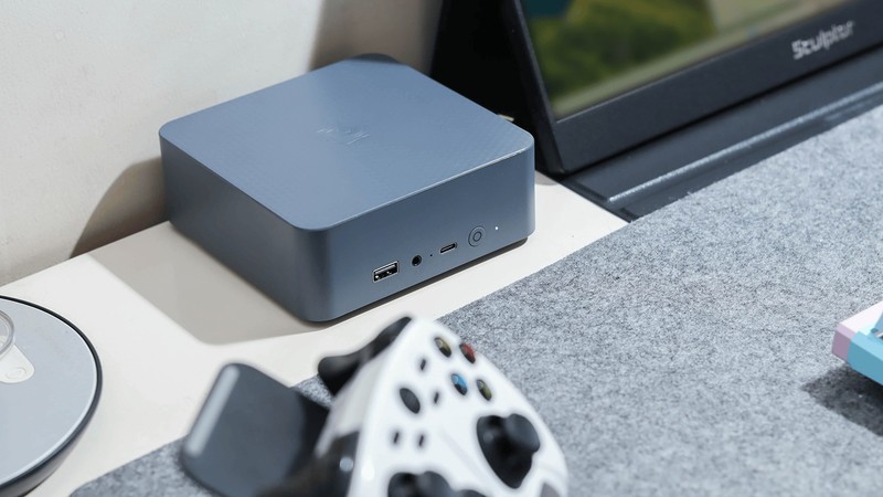 没有任何存在感的电脑！巴掌大小跑分百万，7735HS处理器售一千多