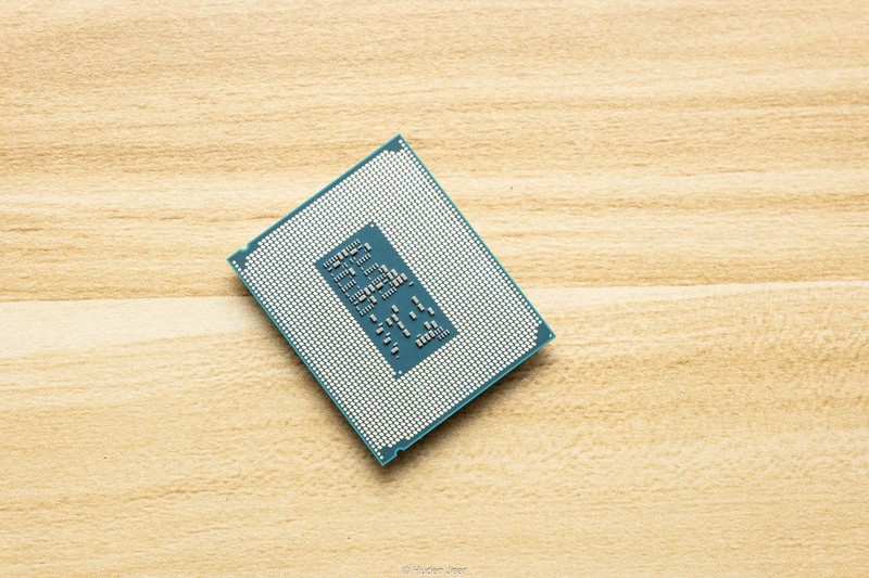 该用谁来玩游戏？R5 9600X & Ultra7 265K对比测试