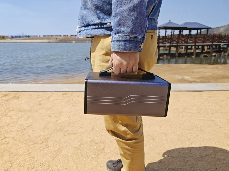 省时省力，移族户外电源P800，自驾露营用电管家