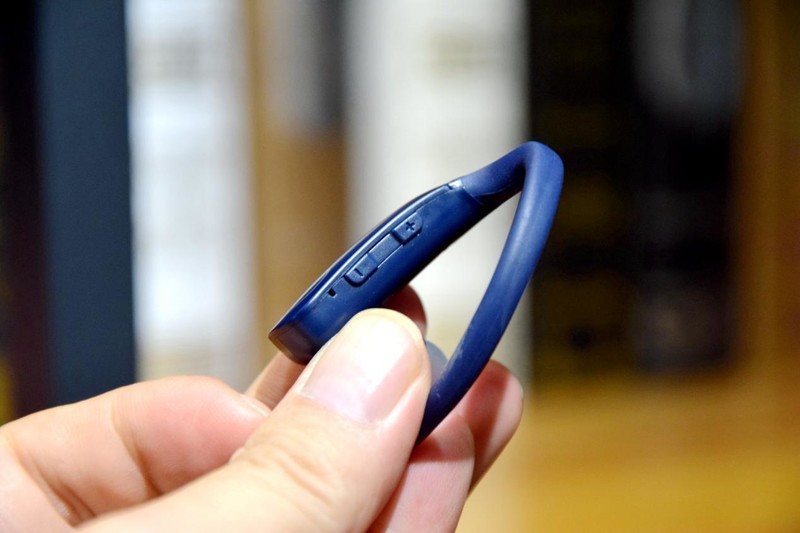 满足剧烈运动佩戴，融入TWS技术，入门级运动耳机SANAG塞那Z9点评