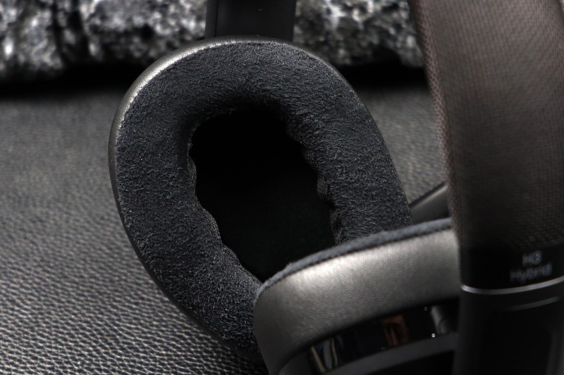 三模连接 听声辨位 制胜体验——音珀H3 Hybrid暖雪联名款体验