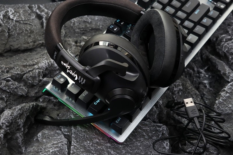 三模连接 听声辨位 制胜体验——音珀H3 Hybrid暖雪联名款体验