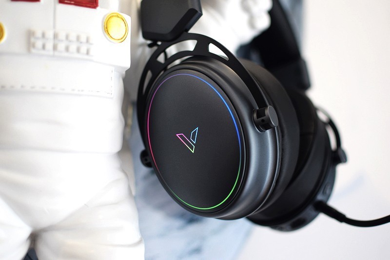 震撼音效体验，雷柏VH800双模无线RGB游戏耳机详测