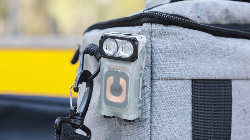 务本X3猫头鹰：首款无线充电多功能户外手电，还带磁吸，有点强