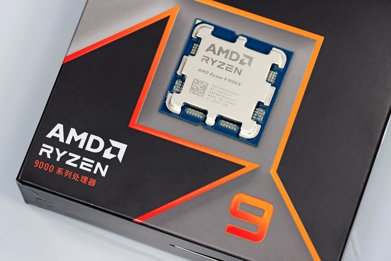 9900X VS 14900K，谁才是多面手？X670E 吹雪与 RTX 4080 SUPER 月白搭台