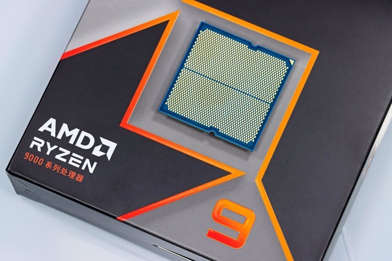 9900X VS 14900K，谁才是多面手？X670E 吹雪与 RTX 4080 SUPER 月白搭台