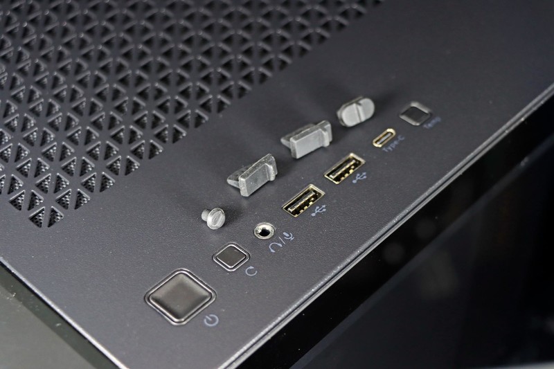 9900X VS 14900K，谁才是多面手？X670E 吹雪与 RTX 4080 SUPER 月白搭台