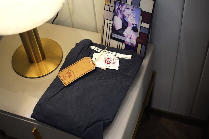 先进低捻工艺 上纺拾柒棉 重磅吸湿排汗短袖T恤