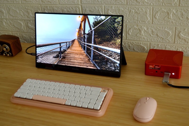 传统台式机被淘汰？同样的性能，体积小了40倍！零刻SER7首发测评