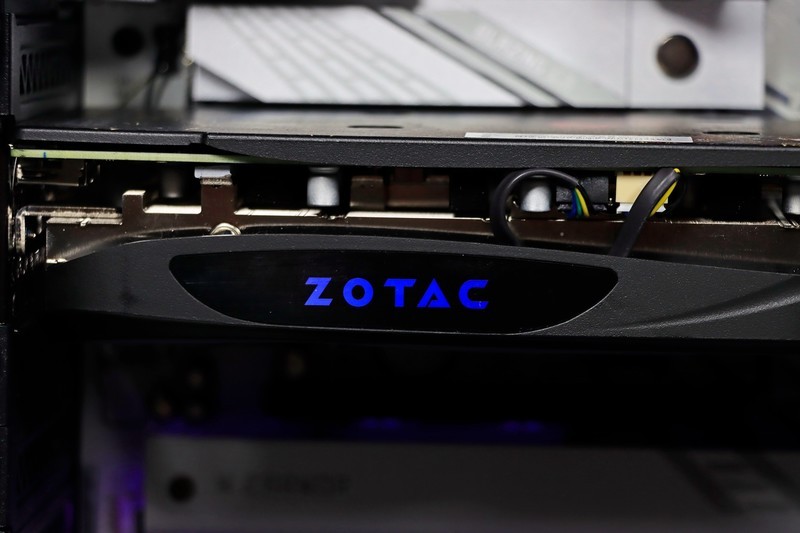 AMD Ryzen 5 9600X 真香！还选啥 14600KF 啊！