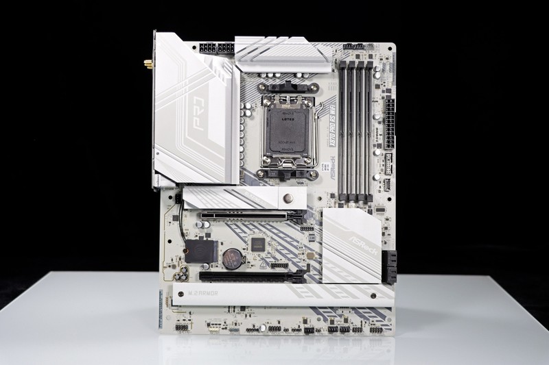 AMD Ryzen 5 9600X 真香！还选啥 14600KF 啊！