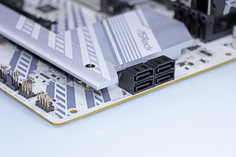 AMD Ryzen 5 9600X 真香！还选啥 14600KF 啊！