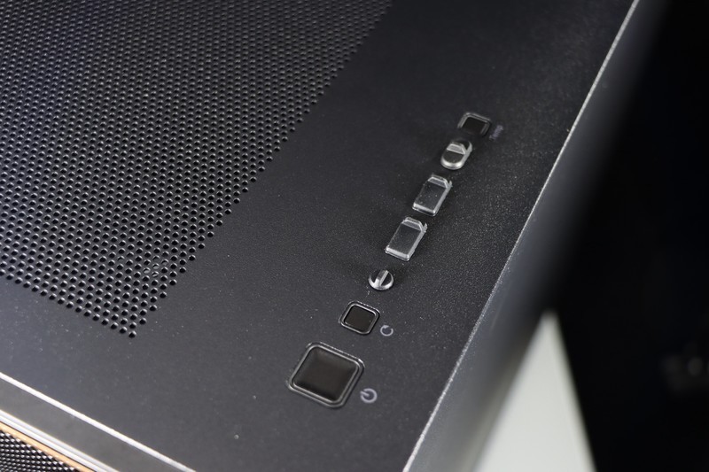 AMD Ryzen 5 9600X 真香！还选啥 14600KF 啊！