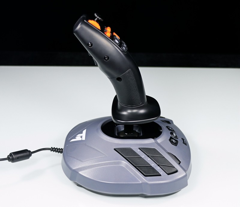 我真的在种田！用图马思特 SimTask-FarmStick 获得沉浸式体验！