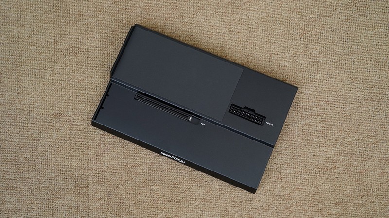 迷你主机新玩法，铭凡 X1 Pro-370+9070 GRE实现高性能游戏小钢炮