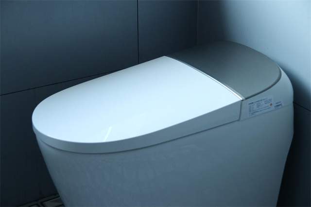 智能马桶这样选不被坑！低水压启动多模式清洗，云米Nona2体验