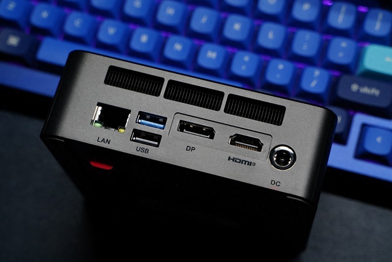 好用够小的桌面神器 零刻 SER5 MAX深度评测