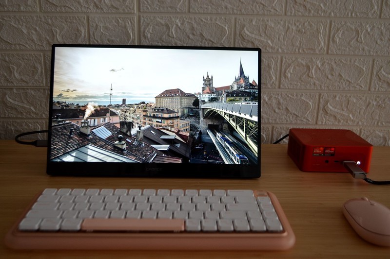 传统台式机被淘汰？同样的性能，体积小了40倍！零刻SER7首发测评