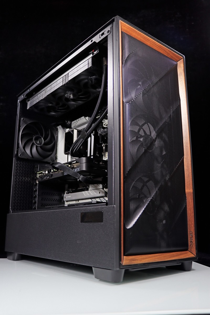 AMD Ryzen 5 9600X 真香！还选啥 14600KF 啊！