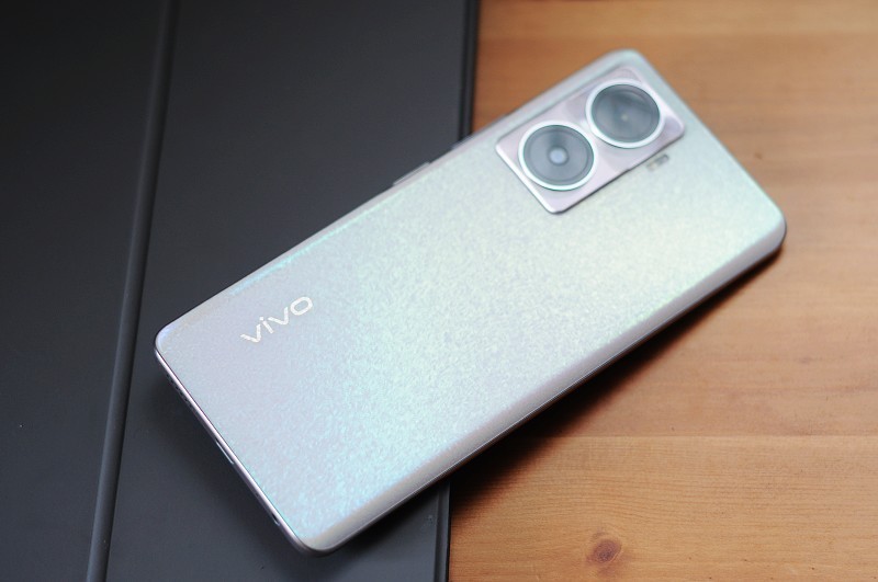 有颜有实力，vivo Y77简评