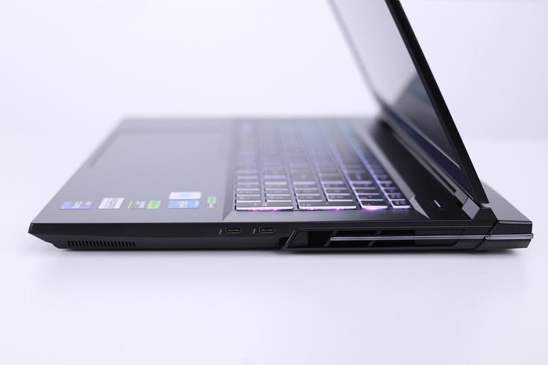 吾空空妖X Pro Max测评：RTX4090+i9-13900HX移动生产力新旗舰