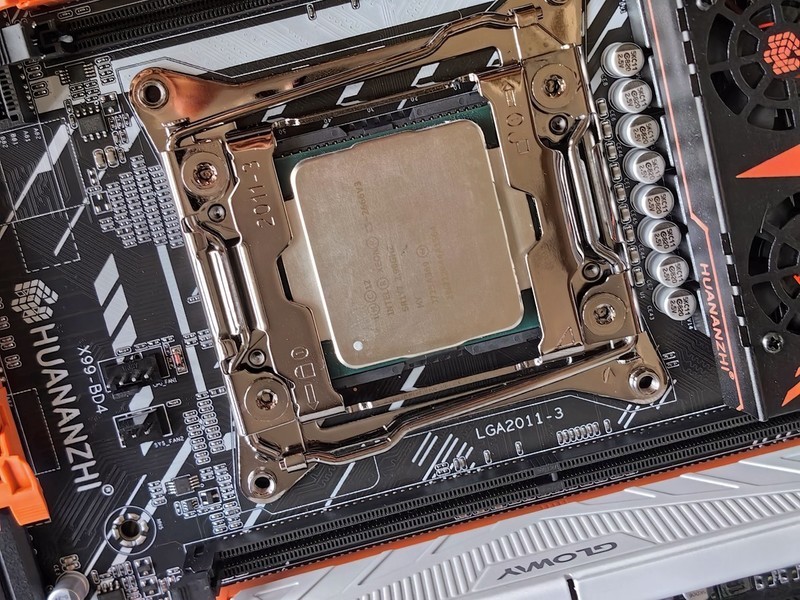 华南X99-BD4主板+E5-2666 V3：让您有不一样的体验！|华南金牌