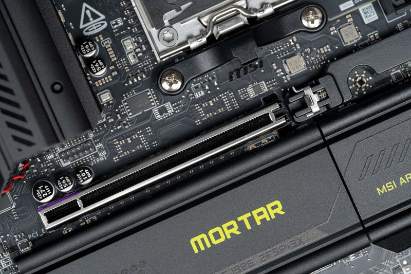 B850主板就给2条PCIe 5，微星MAG B850M MORTAR WIFI主板评测