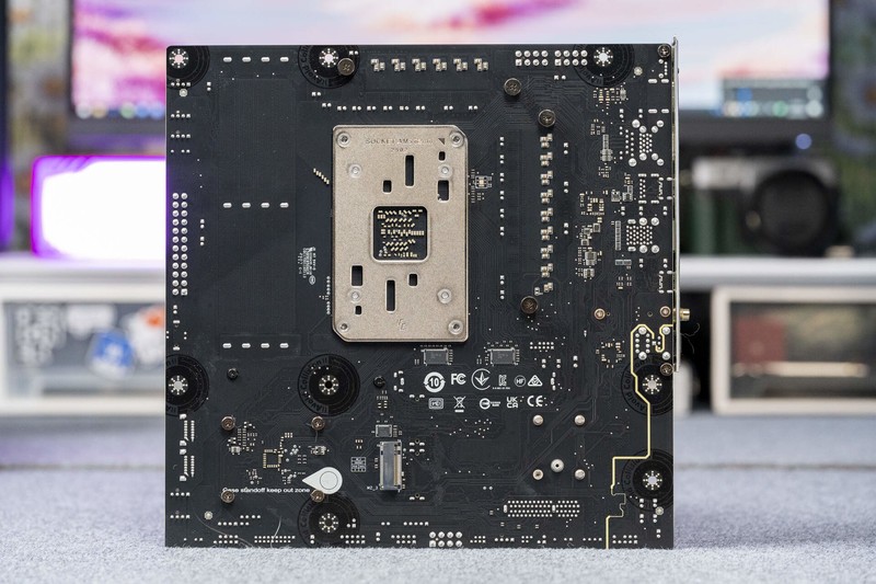 B850主板就给2条PCIe 5，微星MAG B850M MORTAR WIFI主板评测