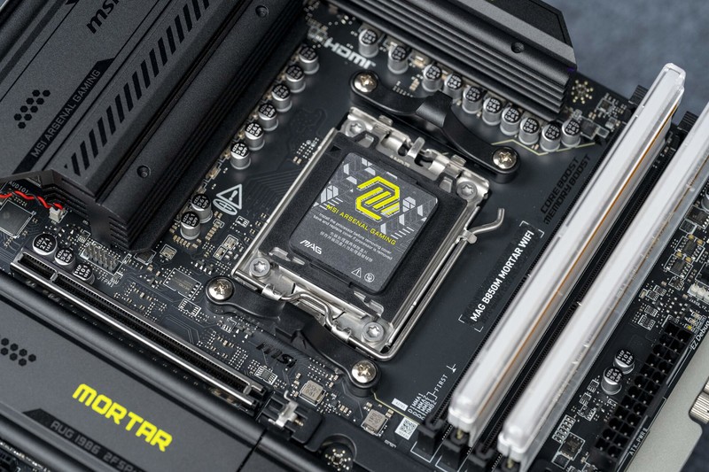 B850主板就给2条PCIe 5，微星MAG B850M MORTAR WIFI主板评测