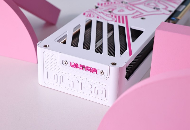 亲民甜点王！七彩虹iGame GeForce RTX 5060 Ti Ultra W OC 16GB评测