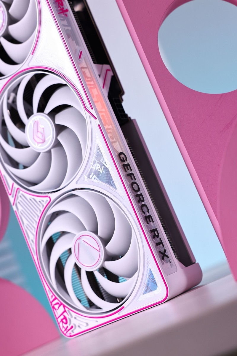 亲民甜点王！七彩虹iGame GeForce RTX 5060 Ti Ultra W OC 16GB评测