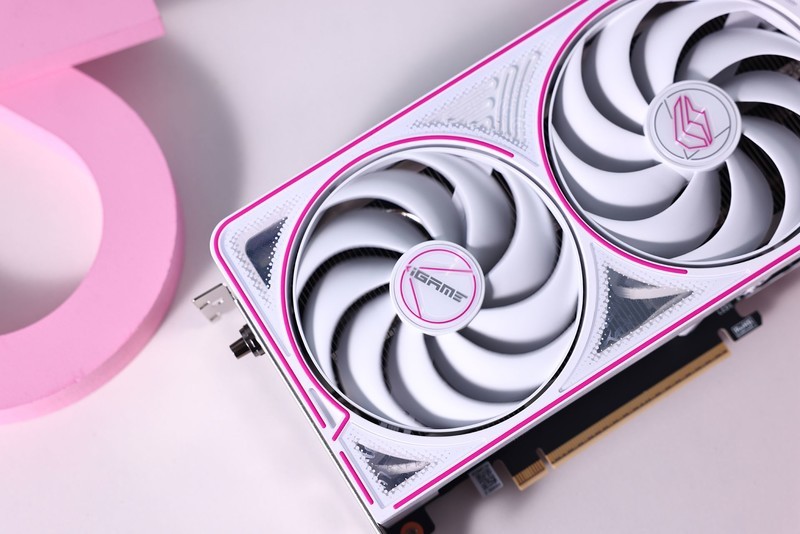 亲民甜点王！七彩虹iGame GeForce RTX 5060 Ti Ultra W OC 16GB评测