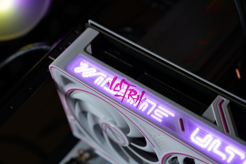 亲民甜点王！七彩虹iGame GeForce RTX 5060 Ti Ultra W OC 16GB评测