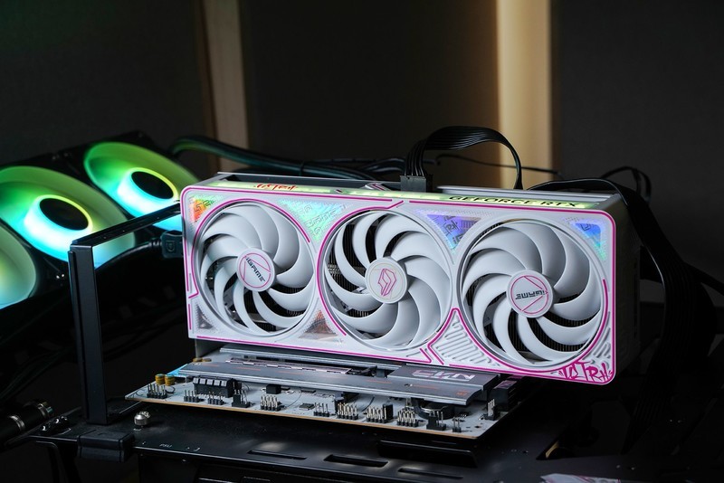 亲民甜点王！七彩虹iGame GeForce RTX 5060 Ti Ultra W OC 16GB评测