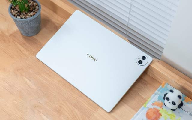 无边大屏搭配鸿蒙专业生产力 华为MatePad Pro 13.2评测