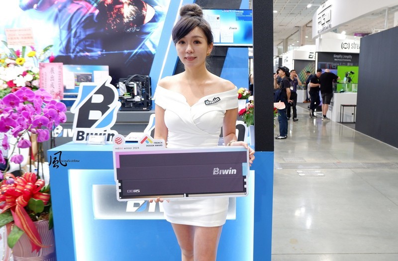 windwithme COMPUTEX 2024 Connecting AI新品分享与ShowGirls