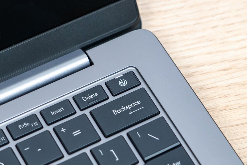 一台为商务办公而打造的高能轻薄本！预算6000元买华硕破晓6 Pro