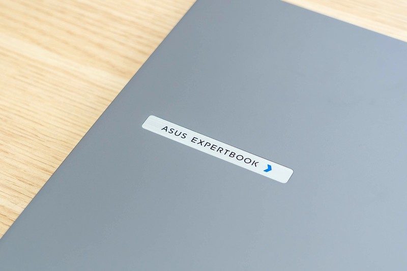 一台为商务办公而打造的高能轻薄本！预算6000元买华硕破晓6 Pro