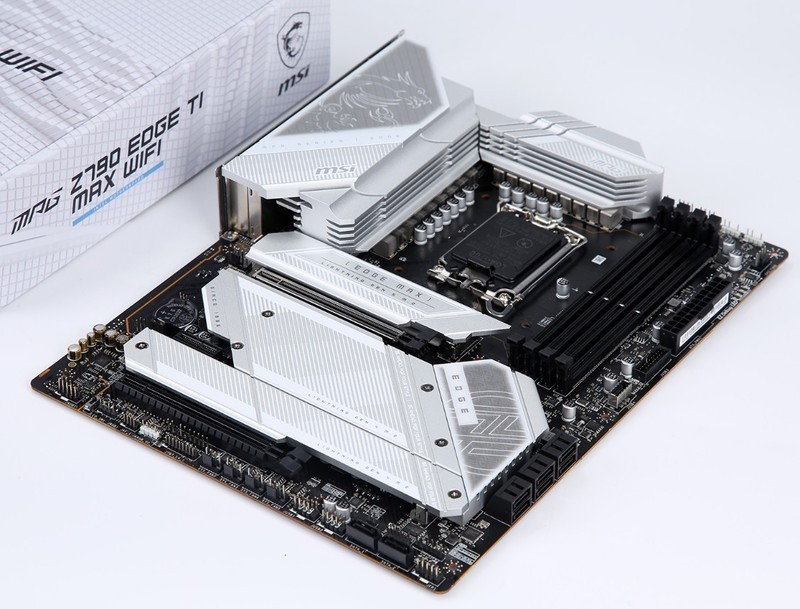 皮衣刀客super超能力！RTX4070 super 星曜OC显卡实测（带装机配置推荐）