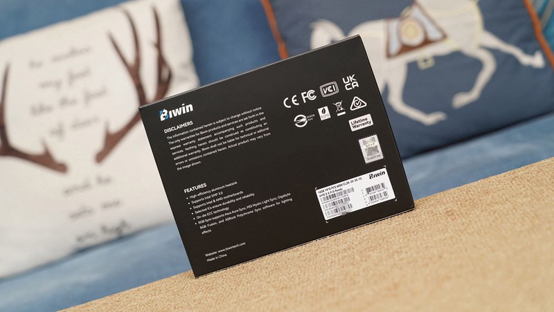 顶级游戏小钢炮，9800X3D+B850重炮手+DW100+RTX4080S装机分享