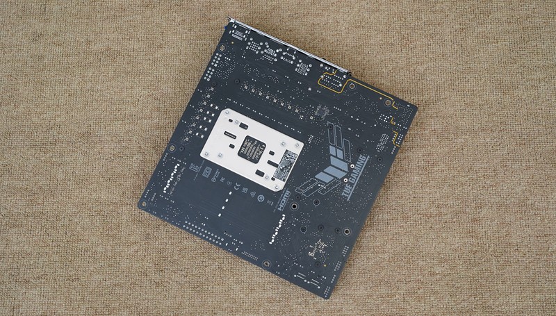 顶级游戏小钢炮，9800X3D+B850重炮手+DW100+RTX4080S装机分享